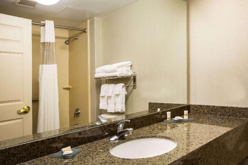 La Quinta Inn & Suites Islip - Oda