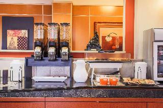 La Quinta Inn & Suites Islip fotoÄŸrafÄ±