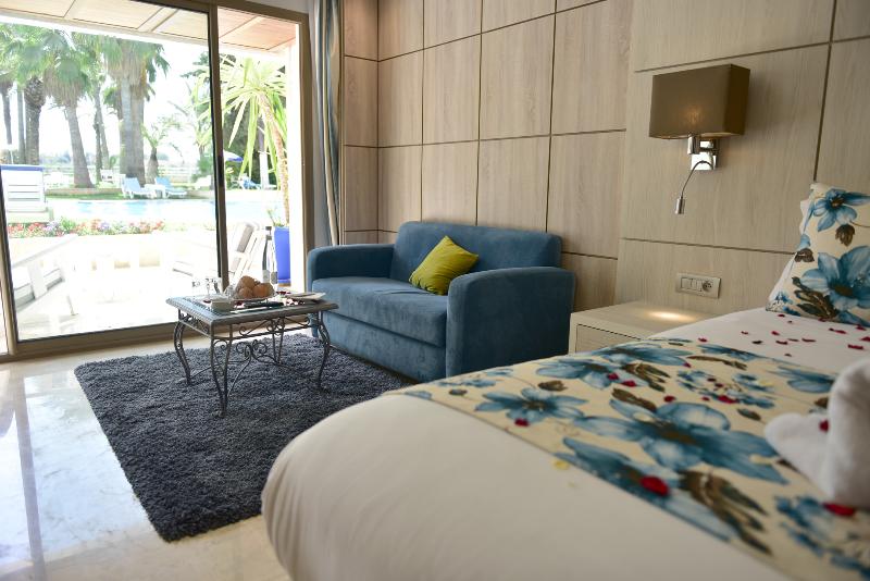 Zaki Suites Hotel & Spa - Oda