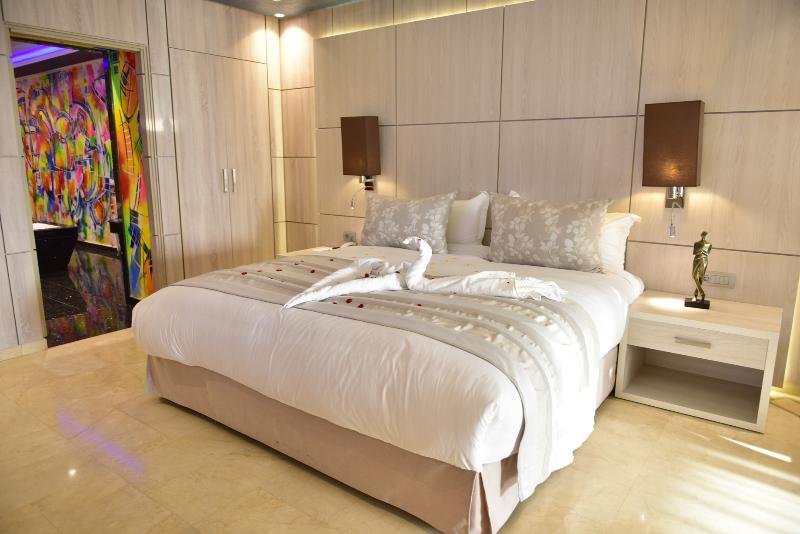 Zaki Suites Hotel & Spa - Oda