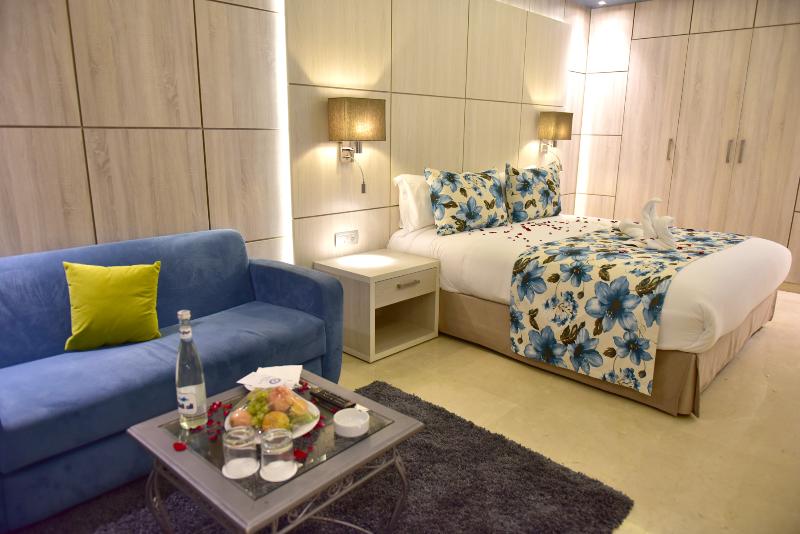 Zaki Suites Hotel & Spa - Oda