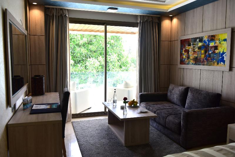 Zaki Suites Hotel & Spa - Oda