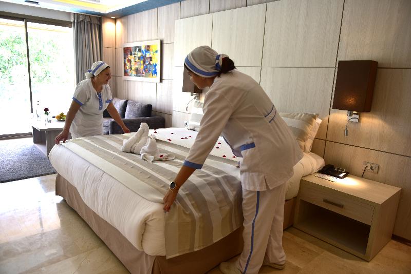 Zaki Suites Hotel & Spa - Oda