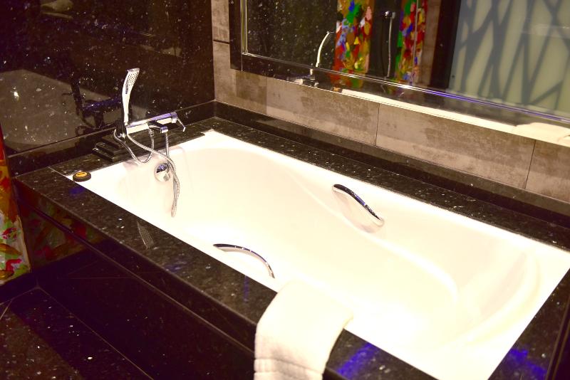 Zaki Suites Hotel & Spa - Oda