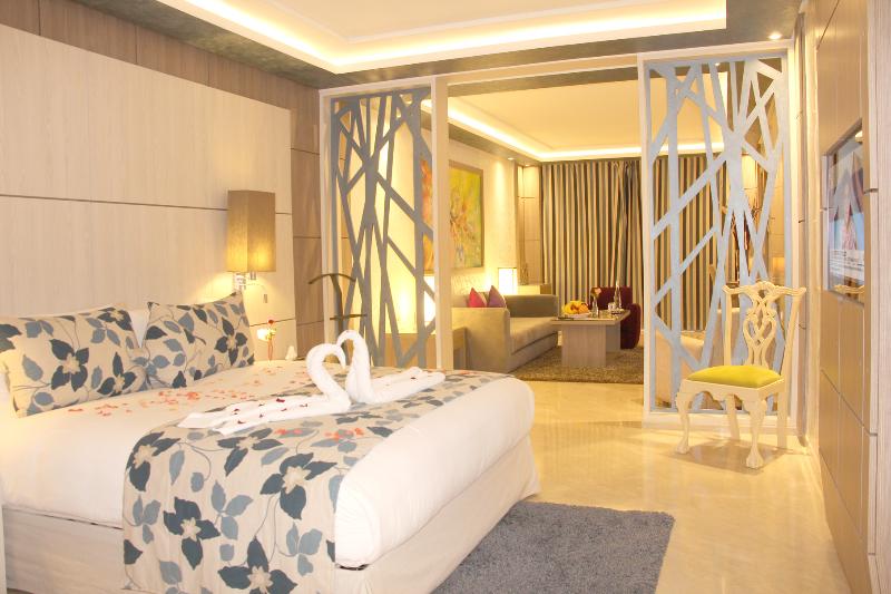 Zaki Suites Hotel & Spa - Oda