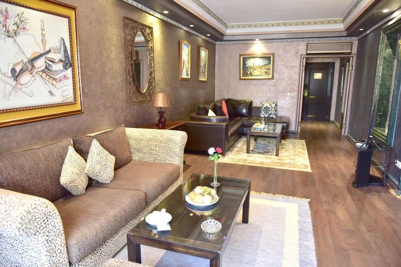 Zaki Suites Hotel & Spa - Oda