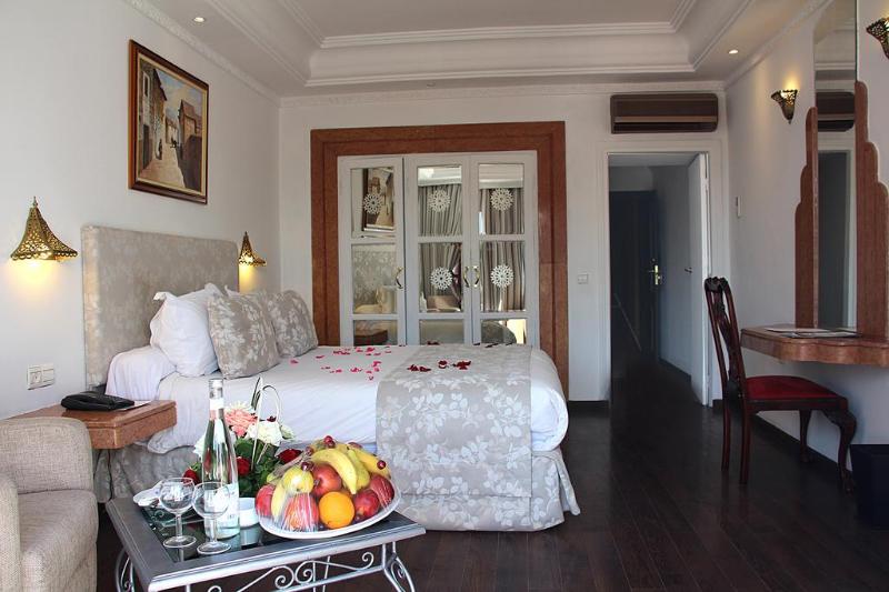 Zaki Suites Hotel & Spa - Oda