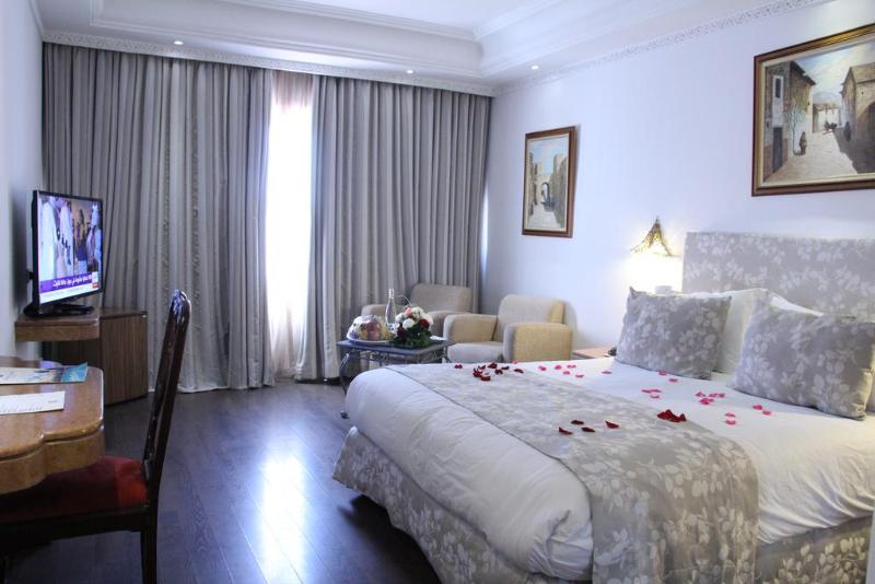 Zaki Suites Hotel & Spa - Oda