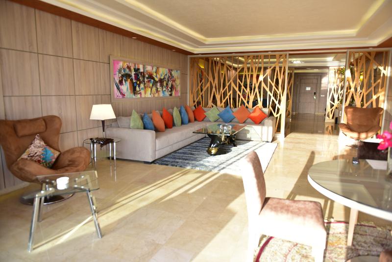 Zaki Suites Hotel & Spa - Oda