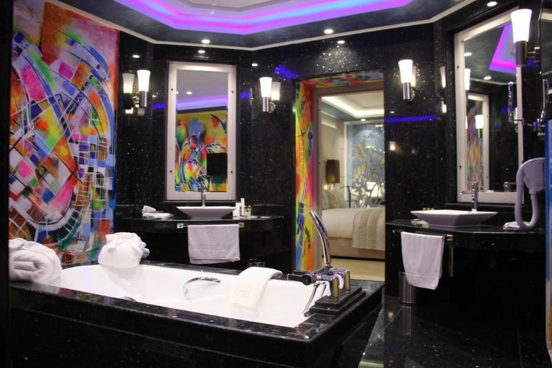 Zaki Suites Hotel & Spa - Oda
