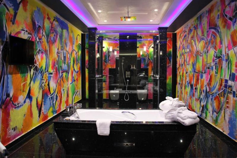 Zaki Suites Hotel & Spa - Oda