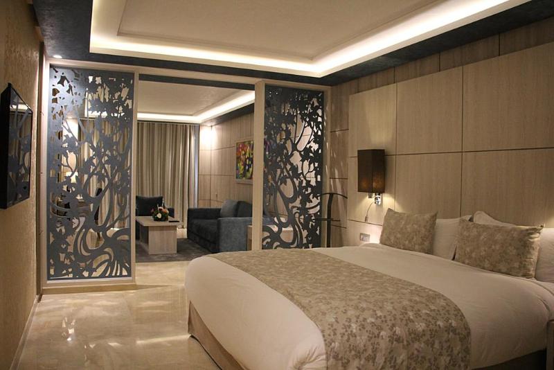 Zaki Suites Hotel & Spa - Oda