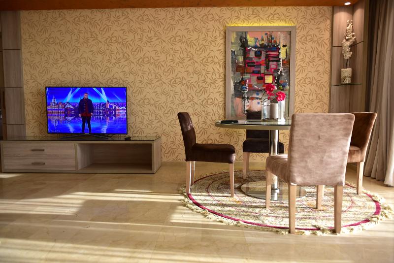 Zaki Suites Hotel & Spa - Oda