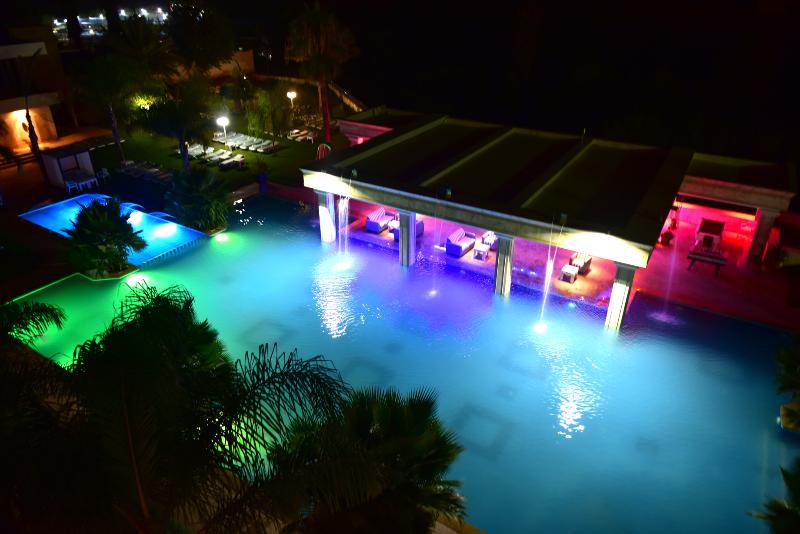 Zaki Suites Hotel & Spa - Havuz
