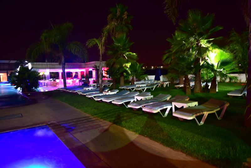 Zaki Suites Hotel & Spa - Havuz
