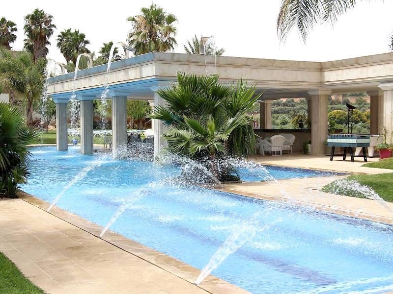 Zaki Suites Hotel & Spa - Havuz