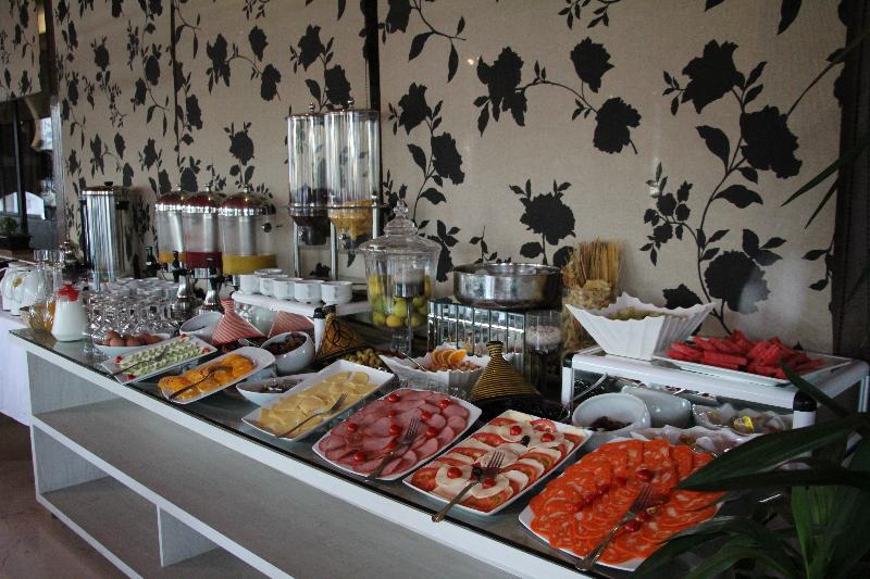 Zaki Suites Hotel & Spa - Restoran
