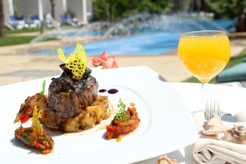 Zaki Suites Hotel & Spa - Restoran