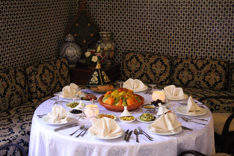 Zaki Suites Hotel & Spa - Restoran