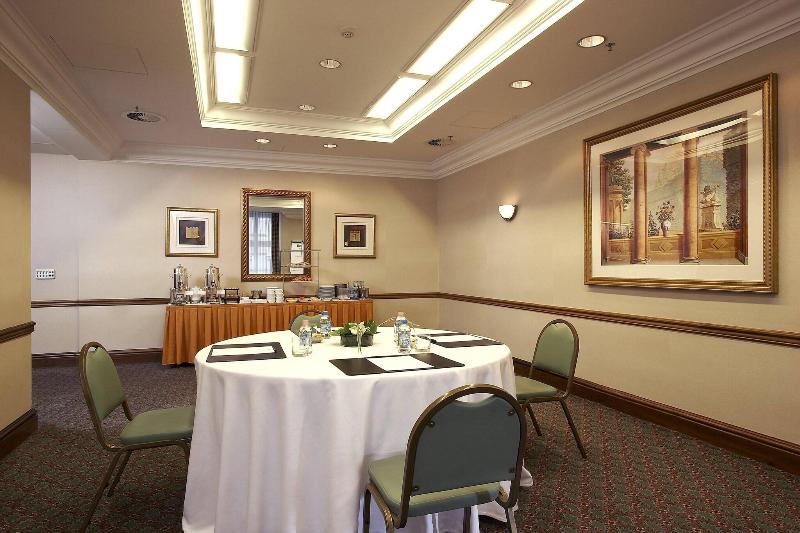 Millennium Court Marriott Executive Apartments - Toplantı