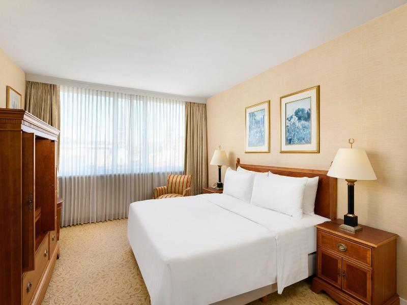 Millennium Court Marriott Executive Apartments - Oda