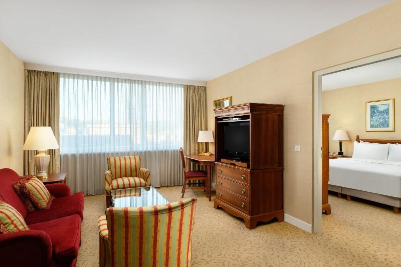 Millennium Court Marriott Executive Apartments - Oda