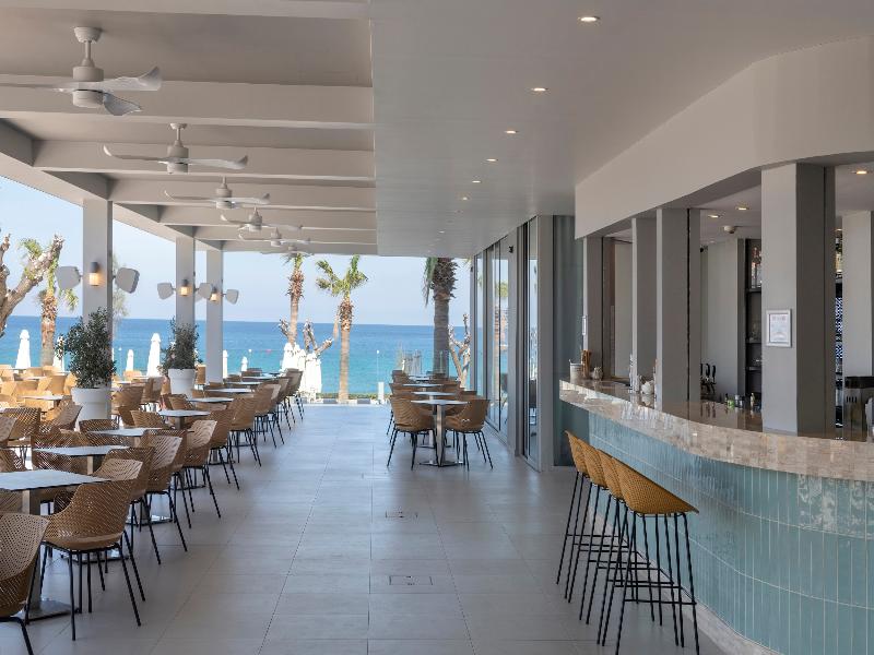 Pernera Beach - Bar