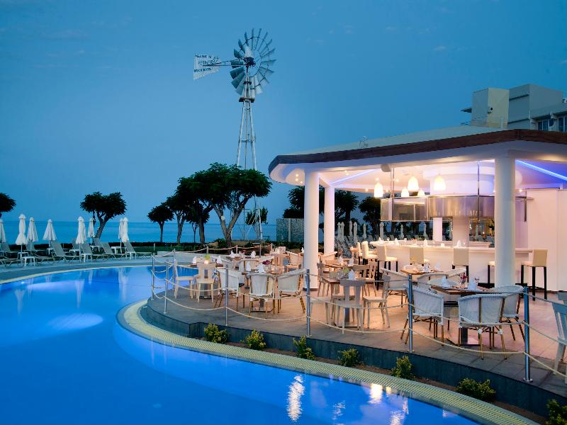 Pernera Beach - Restoran