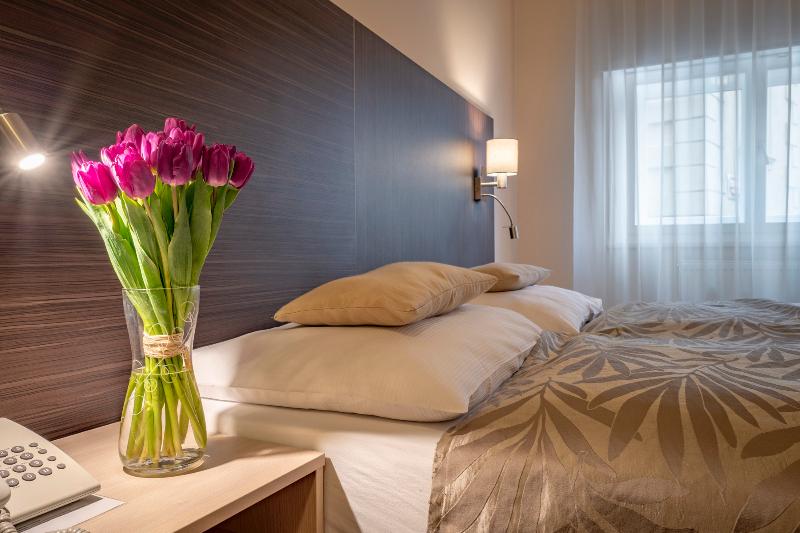 Pytloun Kampa Garden Hotel Prague - Genel