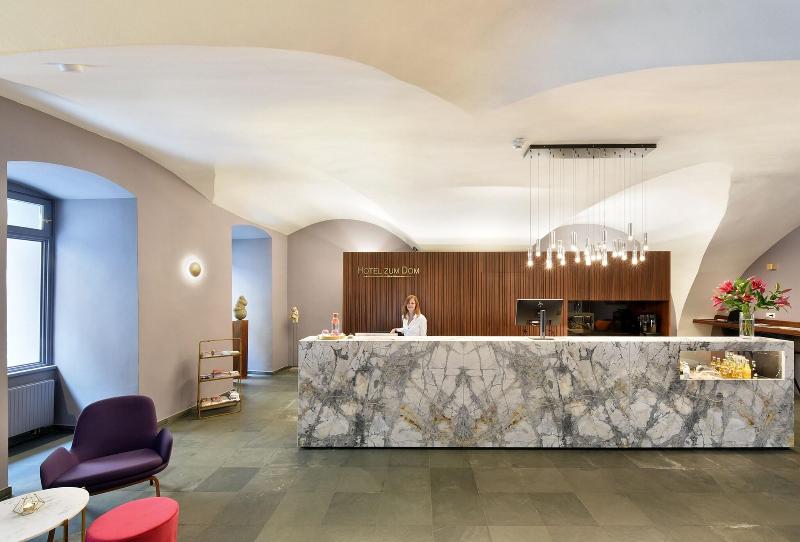 Boutique Hotel Dom - Rooms & Suites - Lobi