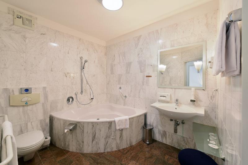 Boutique Hotel Dom - Rooms & Suites - Oda