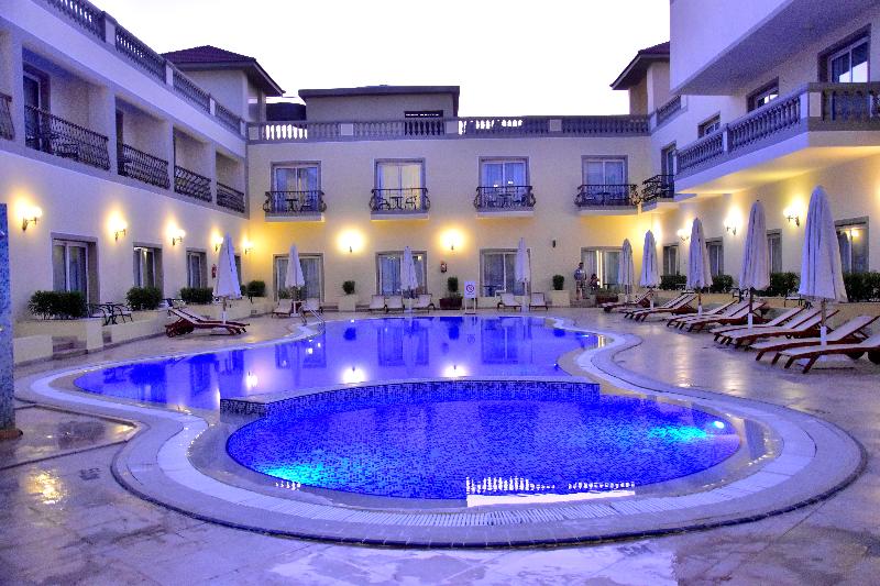 IL Mercato Hotel and Spa - Havuz