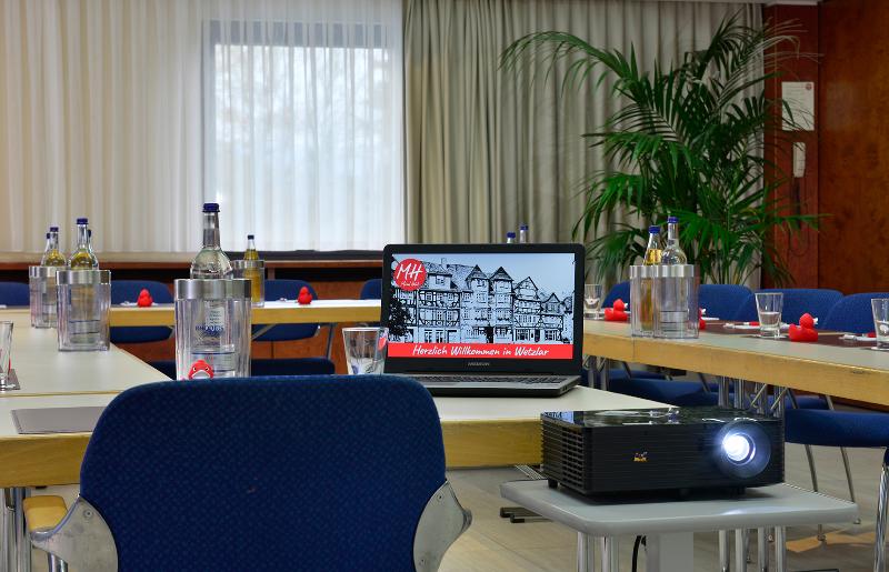 Roomingtons Wetzlar - Toplantı