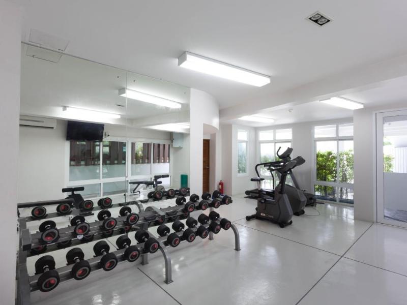 The Park Surin Serviced Apartments - Aktivite