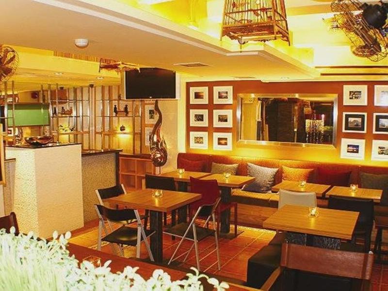 Diamond House - Genel