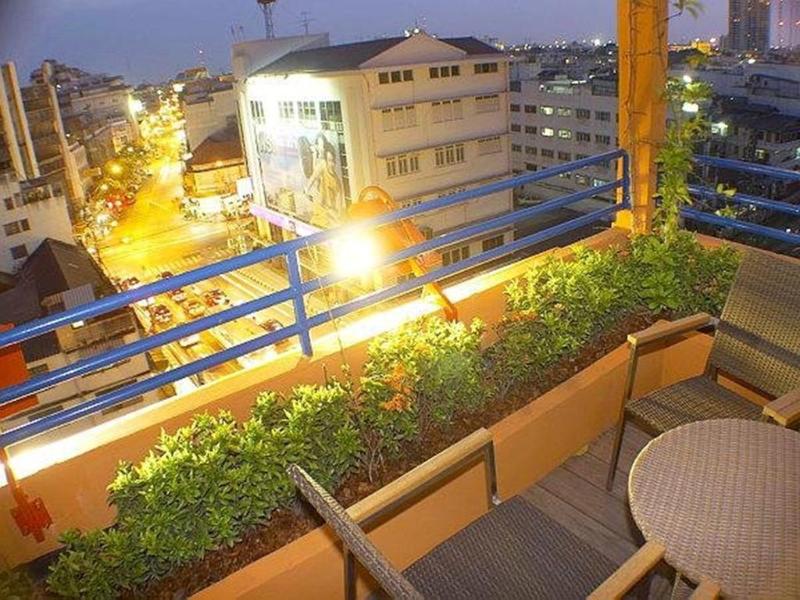 Diamond House - Genel