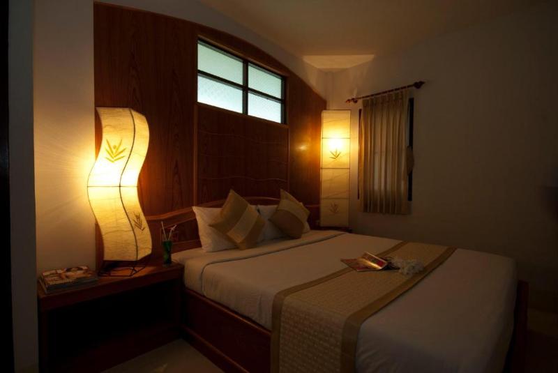 Promtsuk Buri Resort - Oda