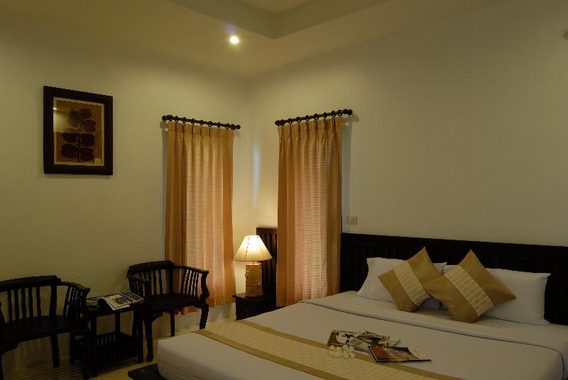 Promtsuk Buri Resort - Oda