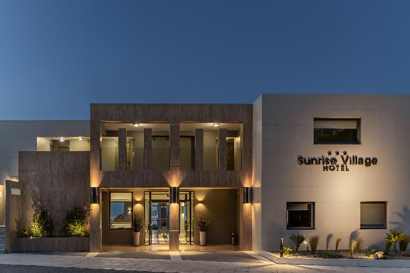 Sunrise Village - Genel