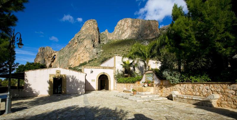 Cala Dell'Arena - Genel