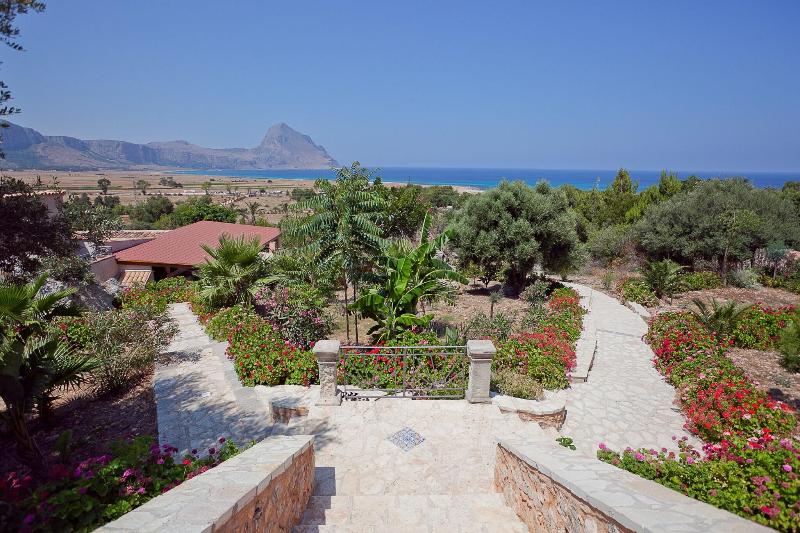 Cala Dell'Arena - Genel