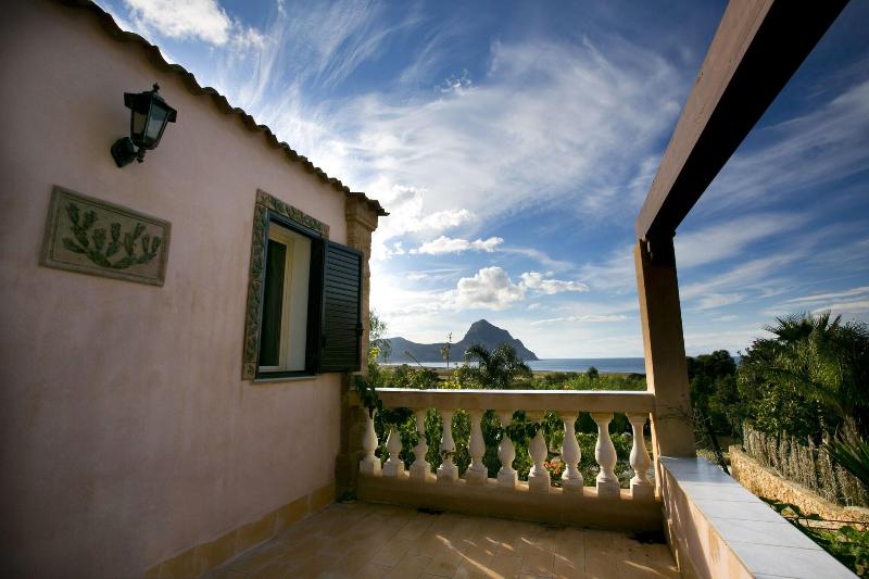 Cala Dell'Arena - Genel