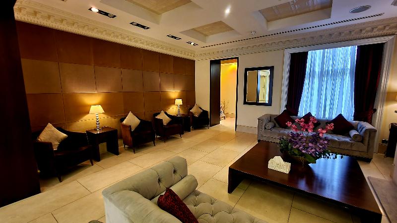 Park City Grand Plaza Kensington - Lobi
