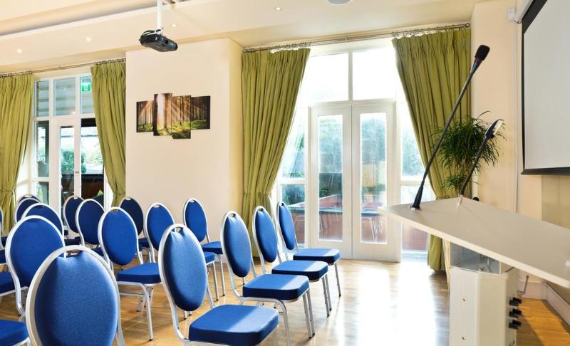 Park City Grand Plaza Kensington - Toplantı