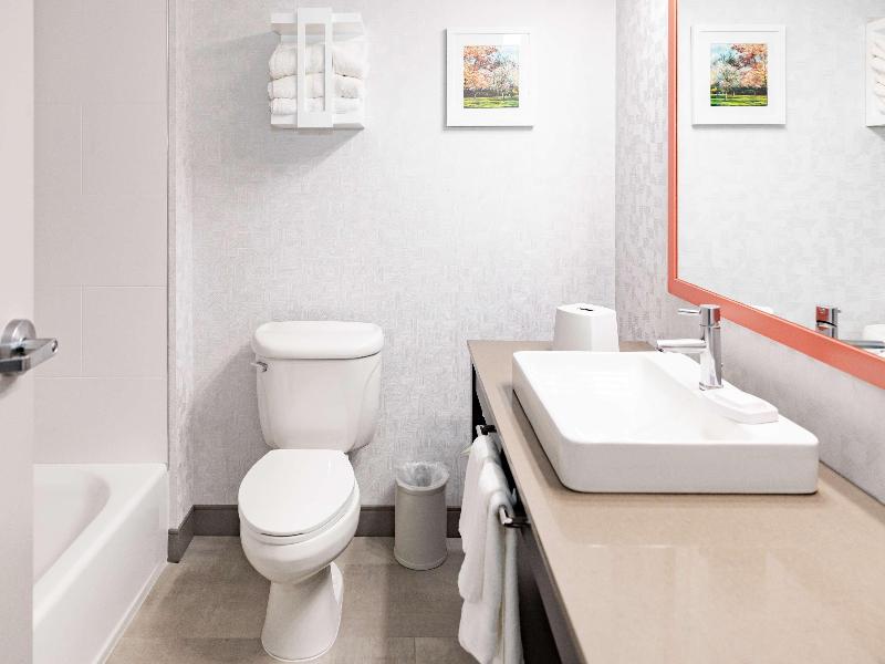 Hampton Inn & Suites Newark Airport Elizabeth - Oda