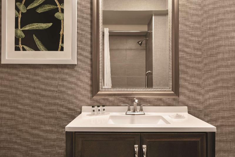 Hampton Inn & Suites Newark Airport Elizabeth - Oda