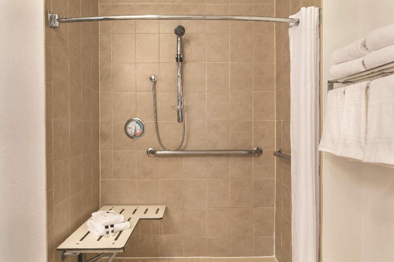 Hampton Inn & Suites Newark Airport Elizabeth - Oda