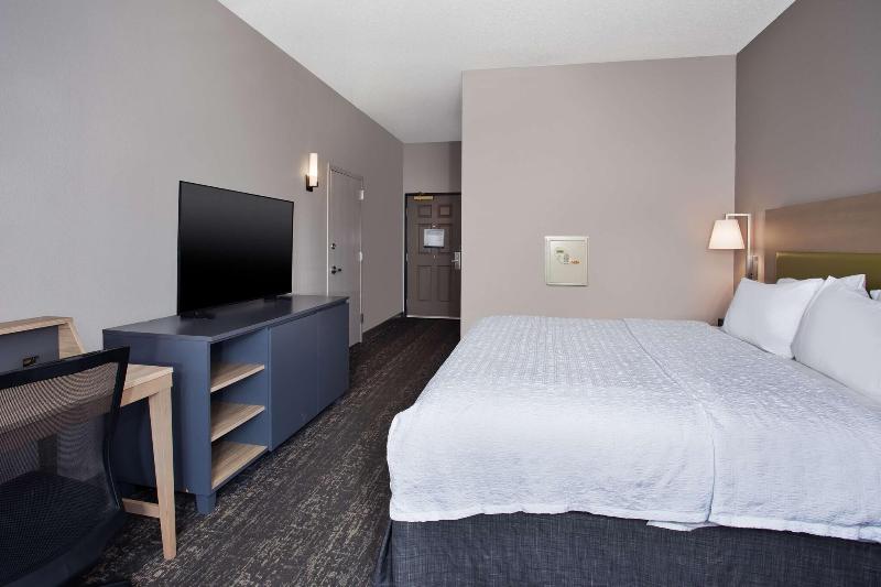 Hampton Inn & Suites Newark Airport Elizabeth - Oda
