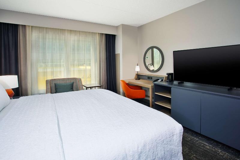 Hampton Inn & Suites Newark Airport Elizabeth - Oda