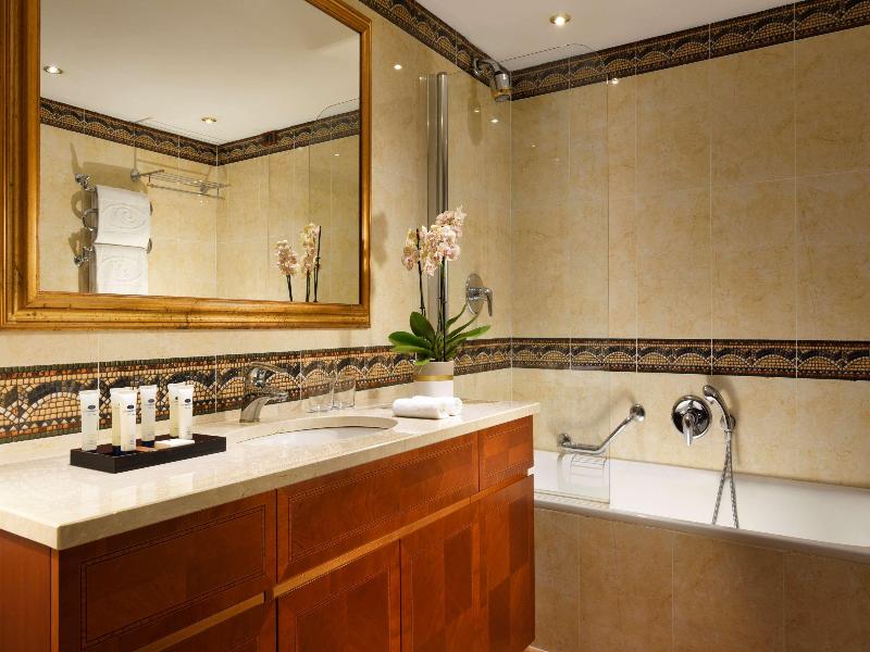Hotel Swiss Diamond Lugano - Oda